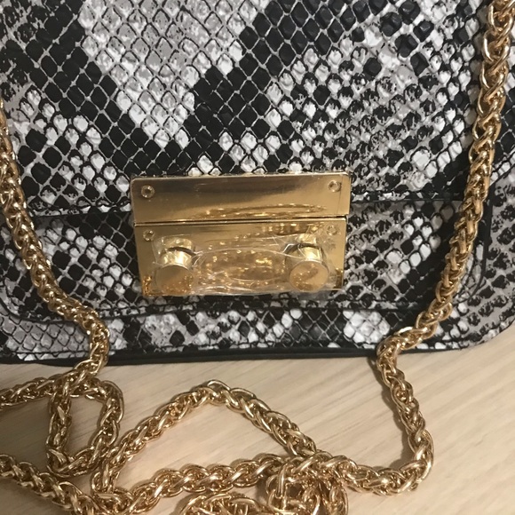 Fashion bag🌹 - Picture 2 of 9